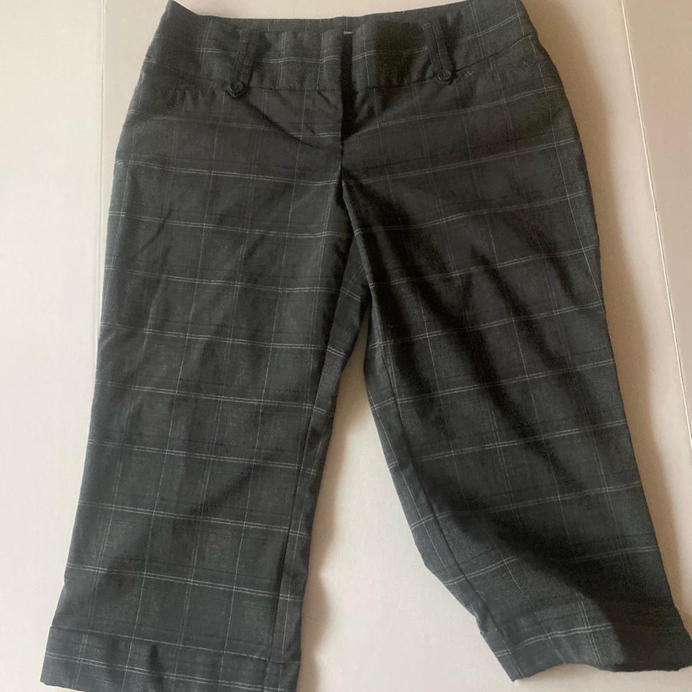 ❤️ Ricki’s Gray Check Crop Trousers/Pedal Pushers